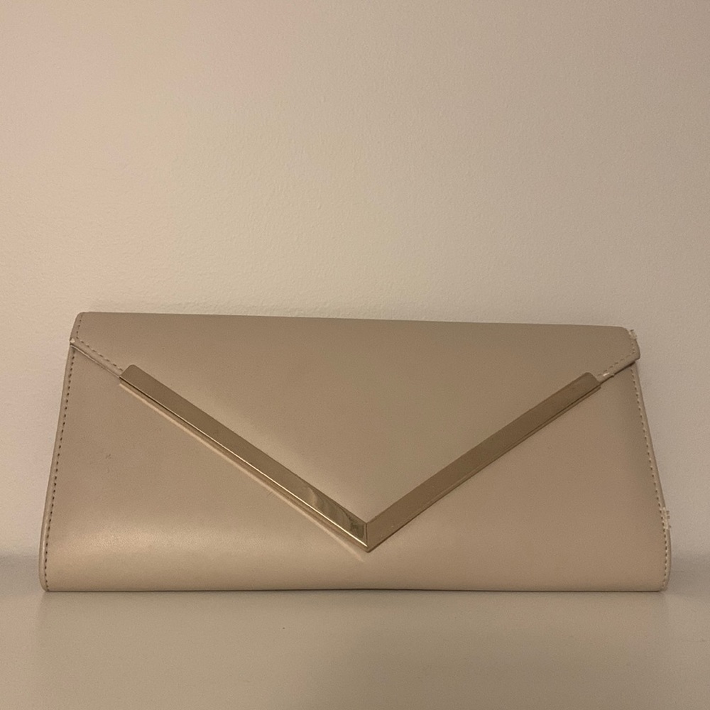 Cream Clutch